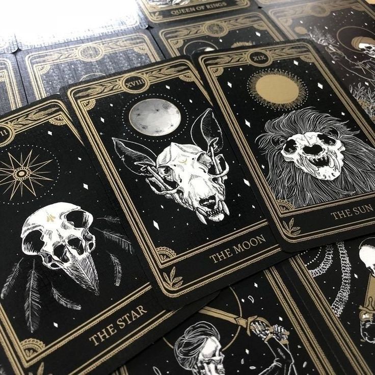 50 Ready-to-Use Tarot Spreads